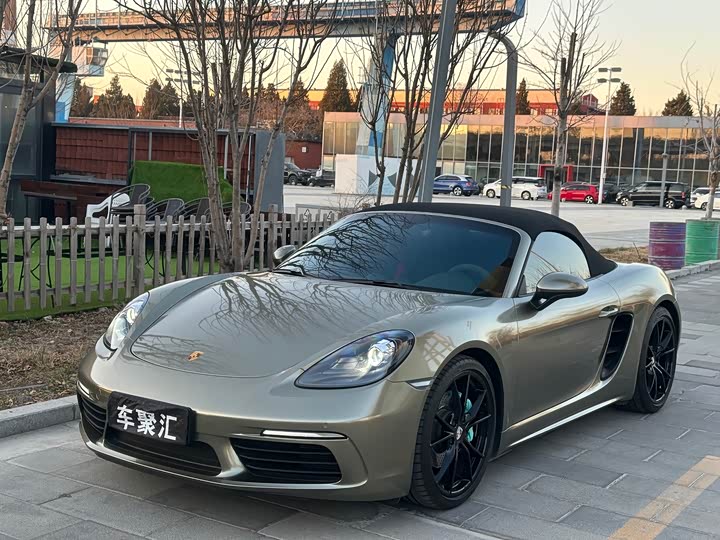 Фото 4 - Porsche 718