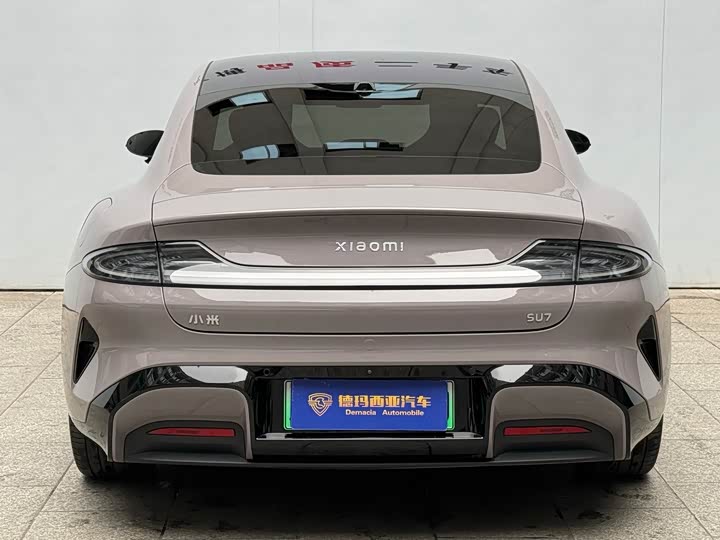 Фото 2 - Xiaomi SU7