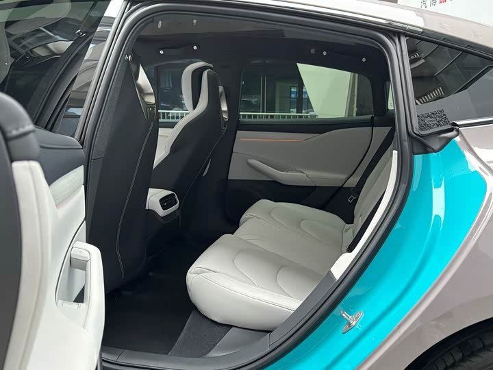 Фото 7 - Xiaomi SU7