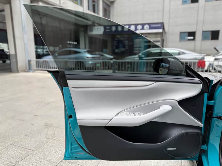 Фото 8 - Xiaomi SU7