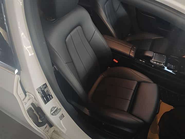 Фото 25 - Mercedes-Benz A-Class