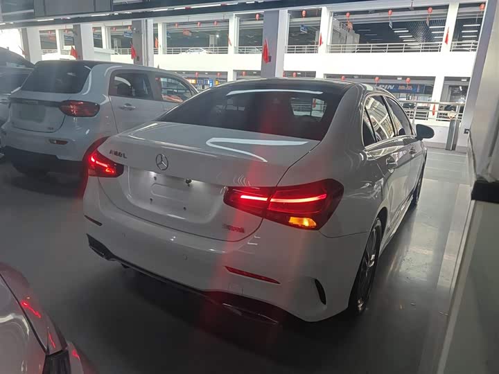 Фото 7 - Mercedes-Benz A-Class