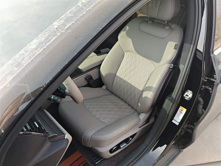 Фото 15 - BYD Han