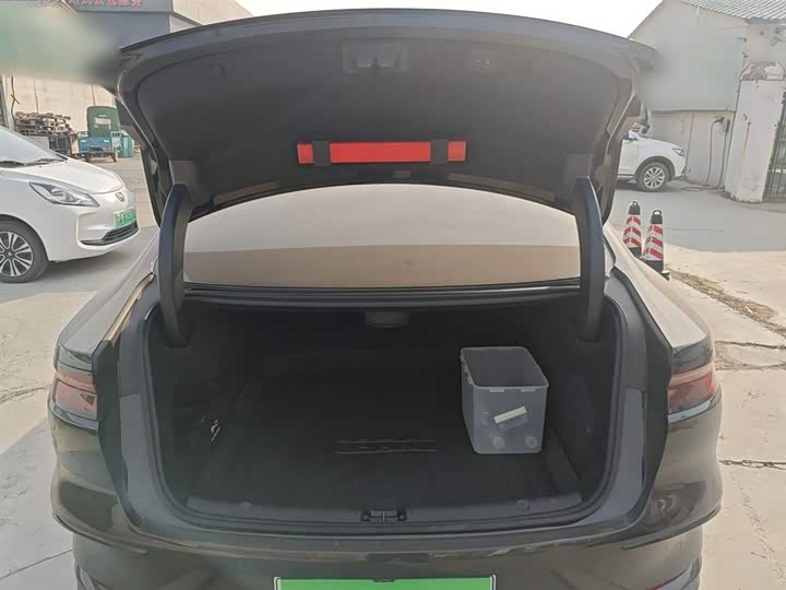 Фото 19 - BYD Han