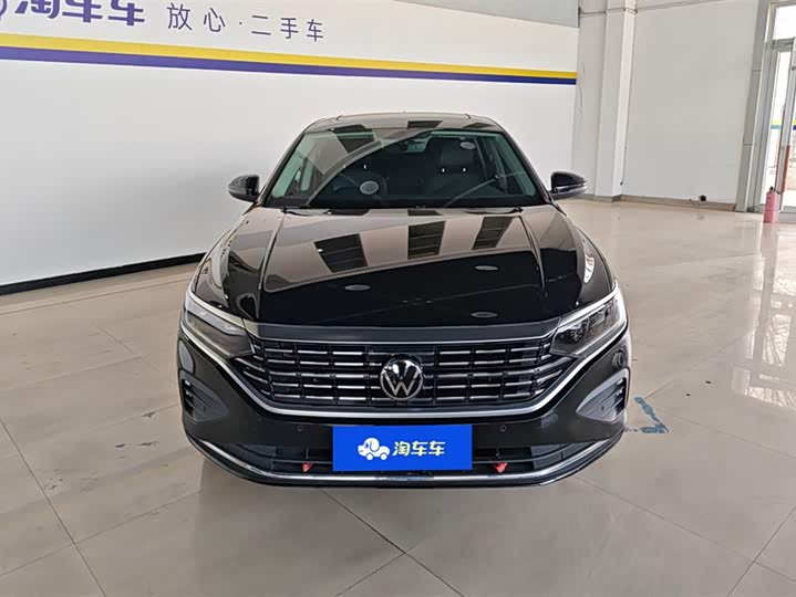 Фото 2 - Volkswagen Passat