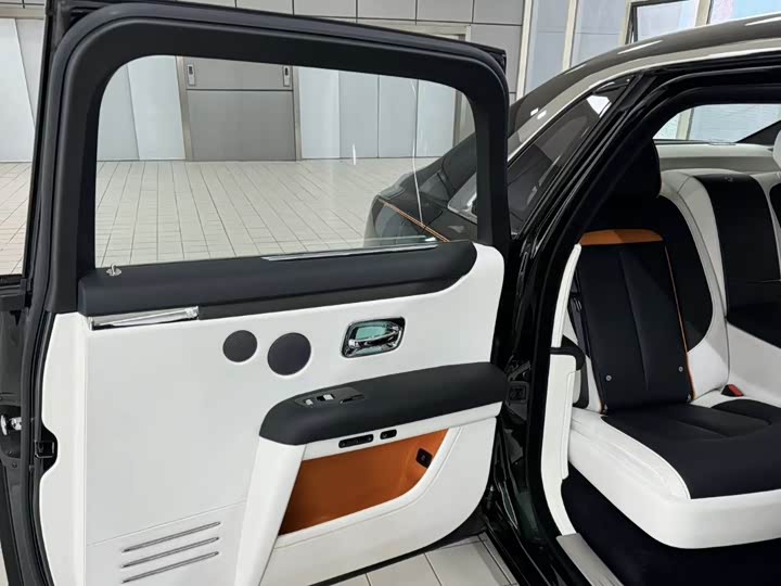 Photo 10 - Rolls-Royce Ghost