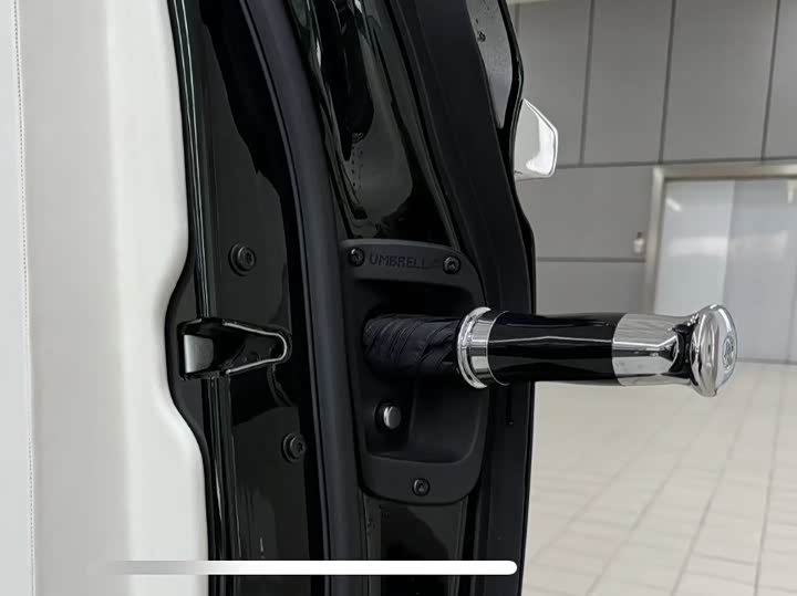 Photo 13 - Rolls-Royce Ghost