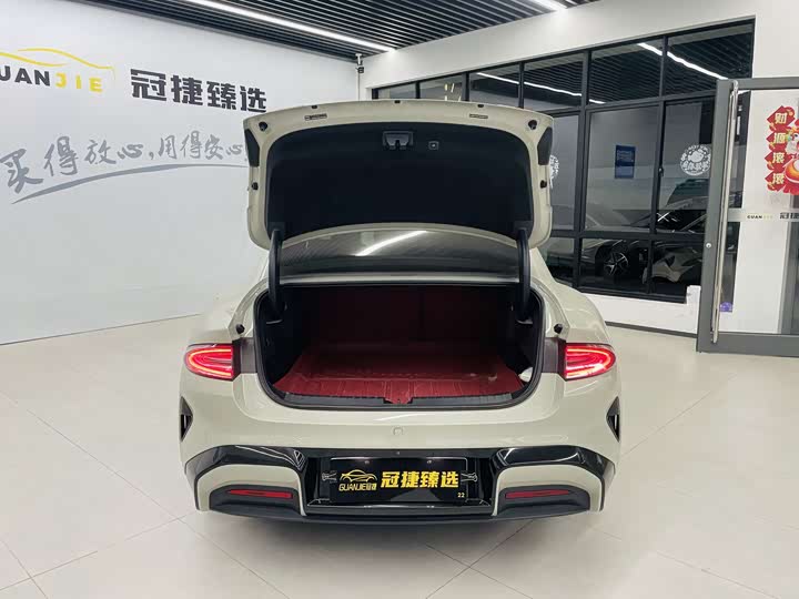 Фото 15 - Xiaomi SU7