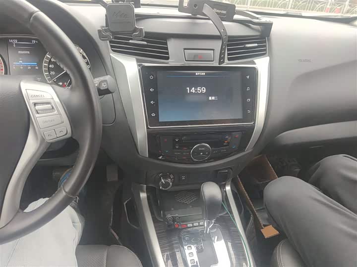 Фото 6 - Nissan Terra