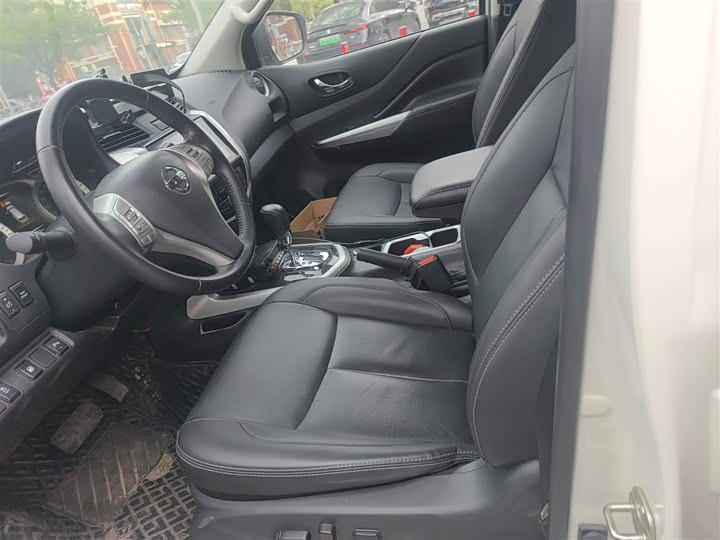 Фото 8 - Nissan Terra