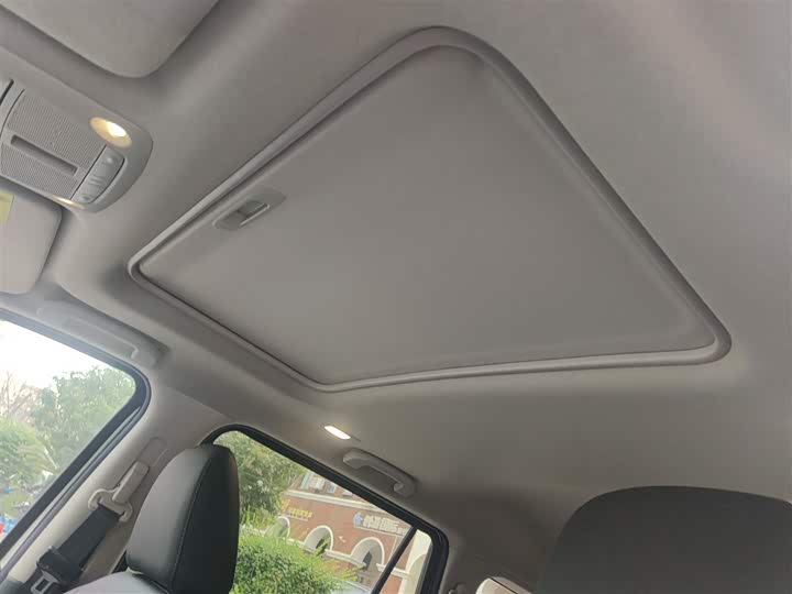 Фото 9 - Nissan Terra