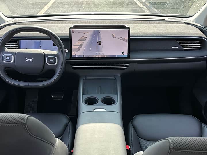 Фото 17 - XPeng G6