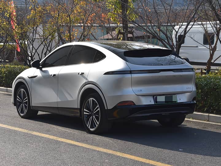 Фото 3 - XPeng G6