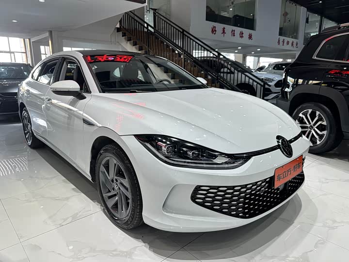 Фото 3 - Volkswagen Lamando L