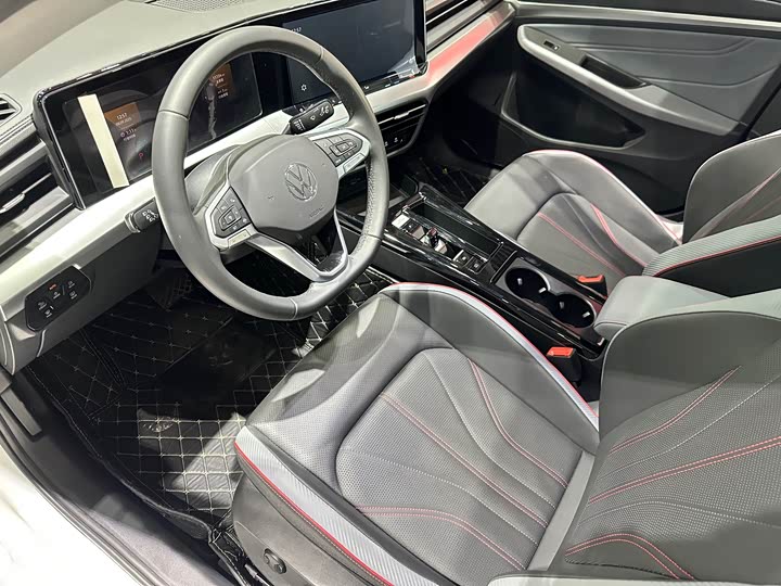 Фото 4 - Volkswagen Lamando L