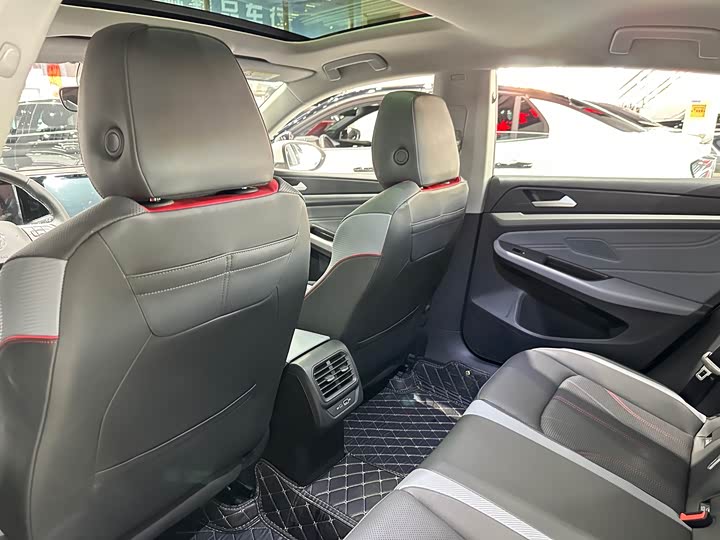 Фото 7 - Volkswagen Lamando L