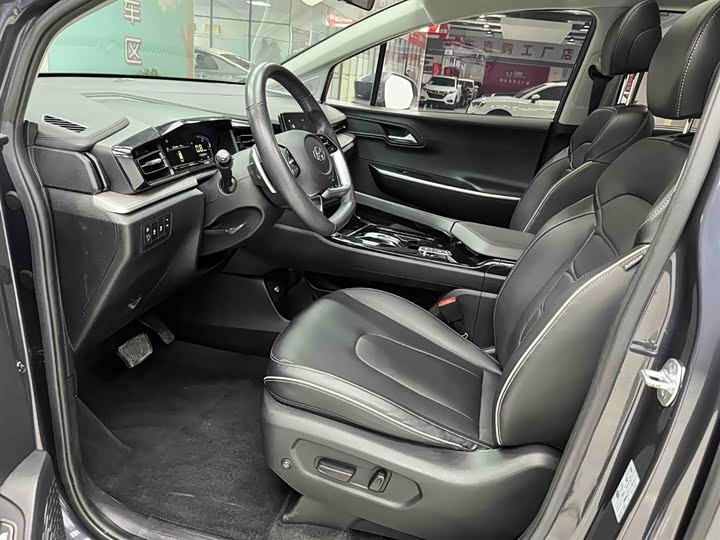 Фото 11 - Hyundai Custo