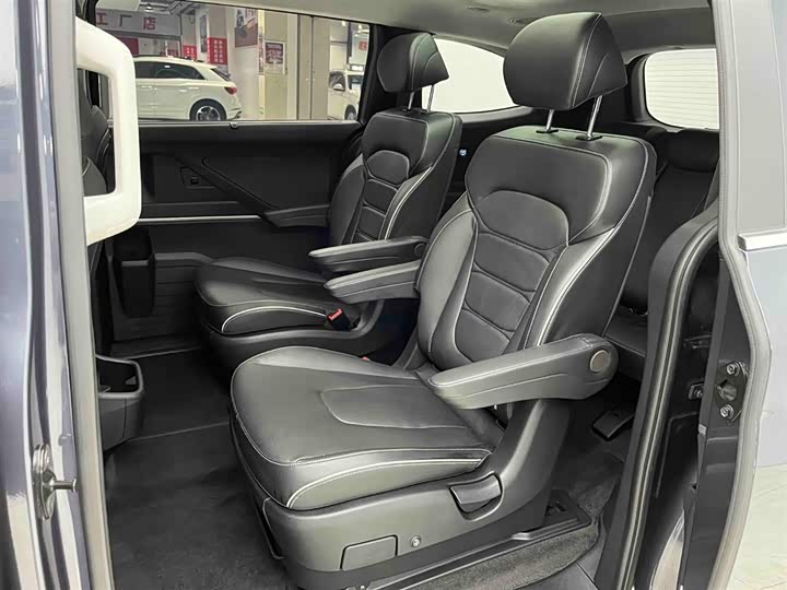 Фото 14 - Hyundai Custo