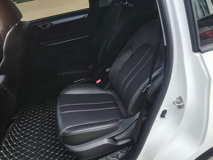 Фото 16 - GAC Trumpchi M6