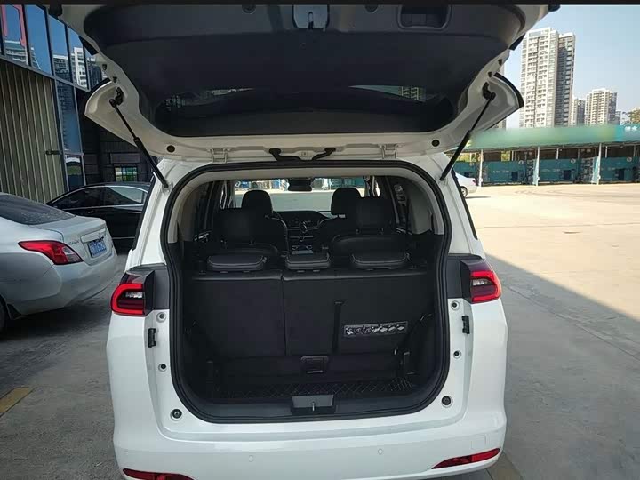 Фото 18 - GAC Trumpchi M6