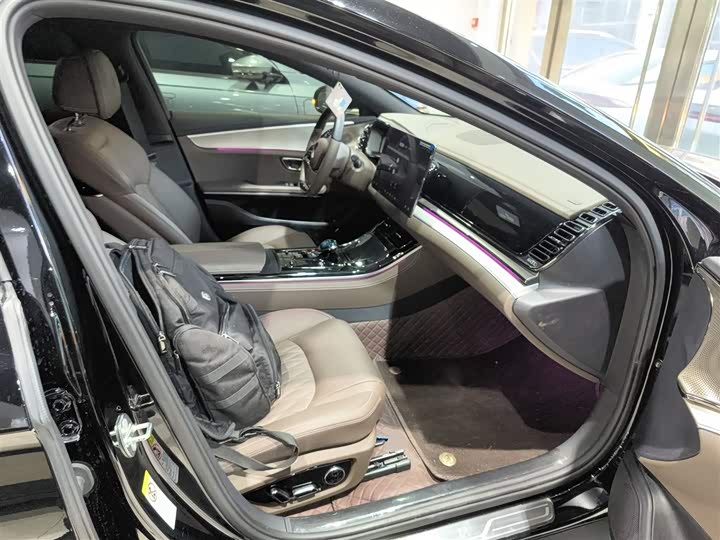 Фото 24 - BYD Han