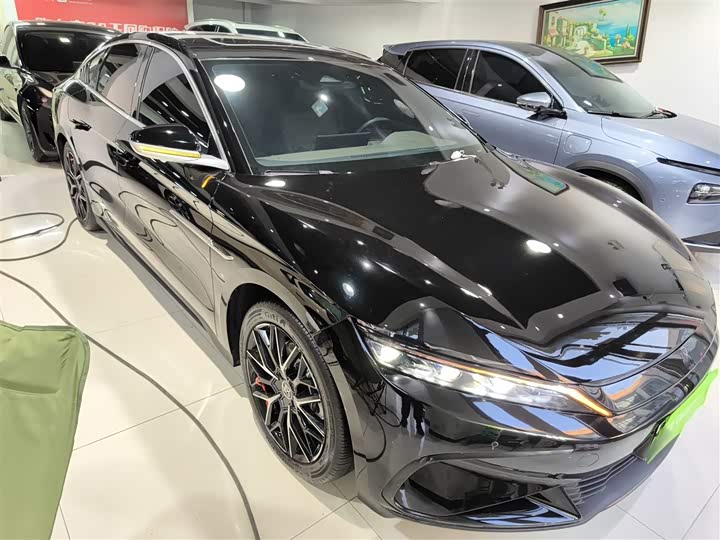 Фото 4 - BYD Han