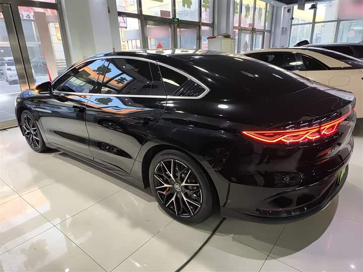 Фото 5 - BYD Han