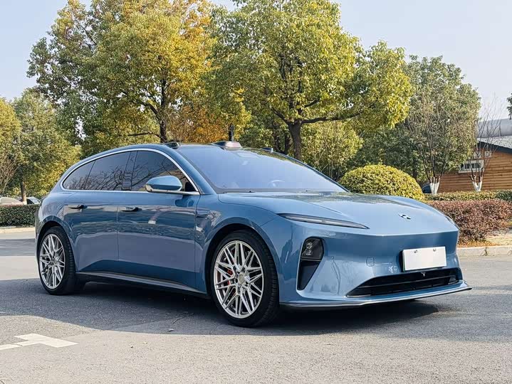 Фото 3 - Nio ET5T