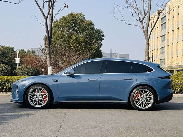 Фото 7 - Nio ET5T