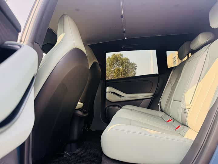 Фото 9 - Nio ET5T