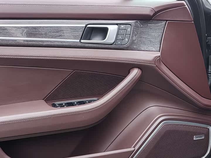 Фото 10 - Porsche Panamera Hybrid