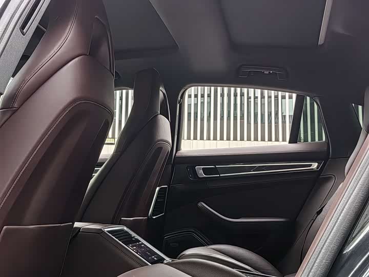 Фото 16 - Porsche Panamera Hybrid