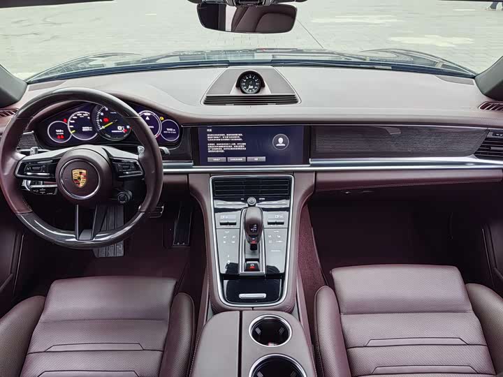 Фото 18 - Porsche Panamera Hybrid