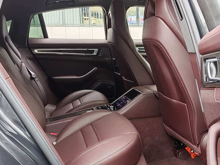 Фото 21 - Porsche Panamera Hybrid