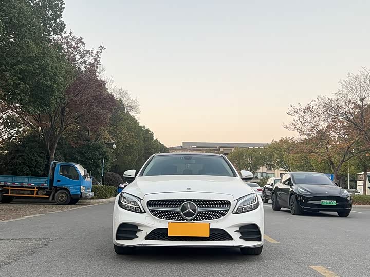 Фото 2 - Mercedes-Benz C-Class