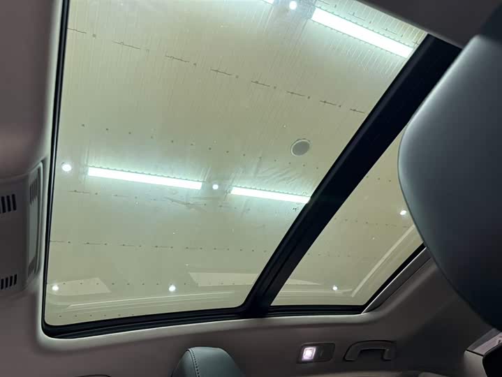 Фото 15 - Volkswagen Sagitar L