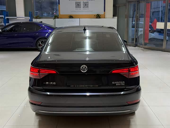 Фото 5 - Volkswagen Sagitar L