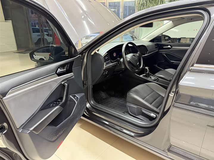 Фото 8 - Volkswagen Sagitar L