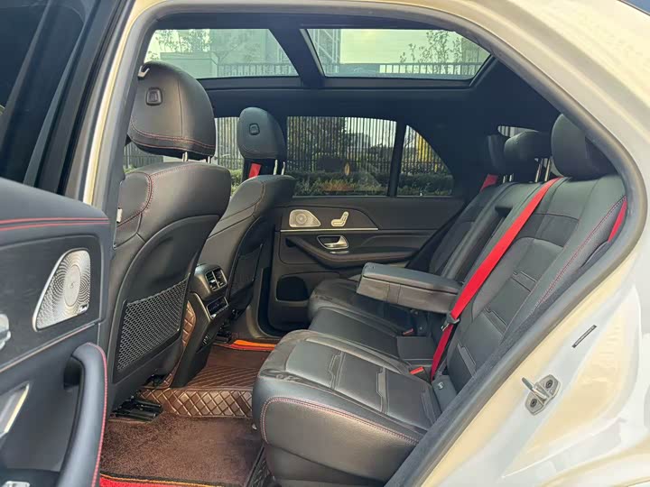 Фото 11 - Mercedes-Benz GLE-Class AMG