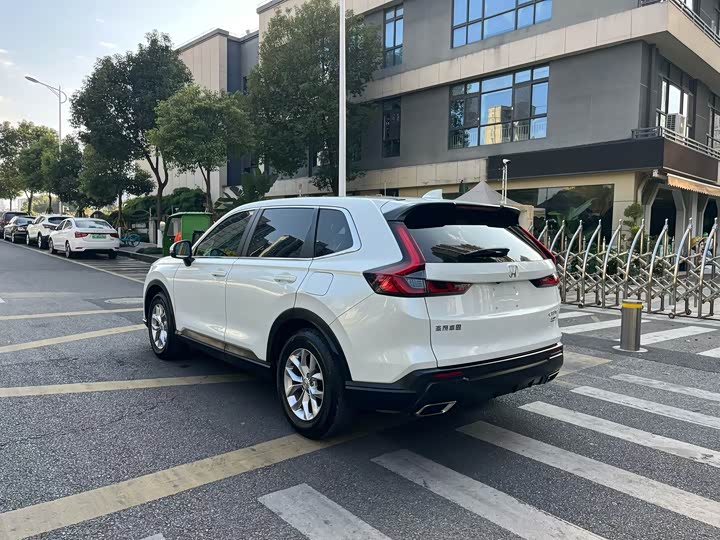 Фото 5 - Honda CR-V