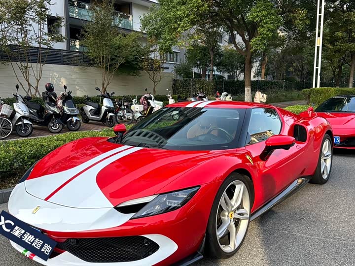 Фото 3 - Ferrari 296