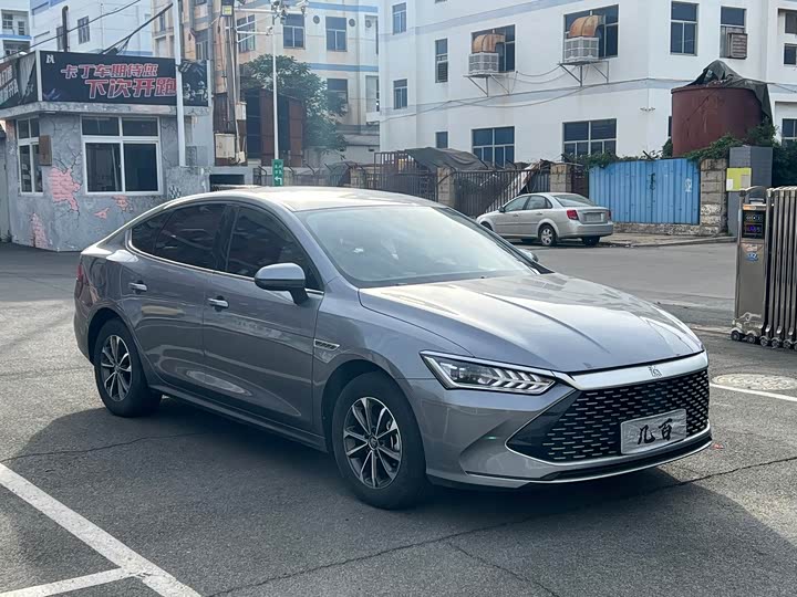 Фото 3 - BYD Qin Plus