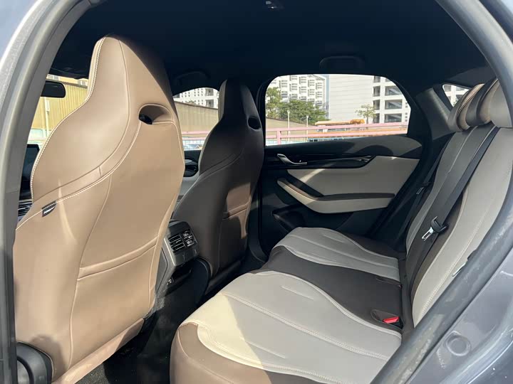 Фото 8 - BYD Qin Plus