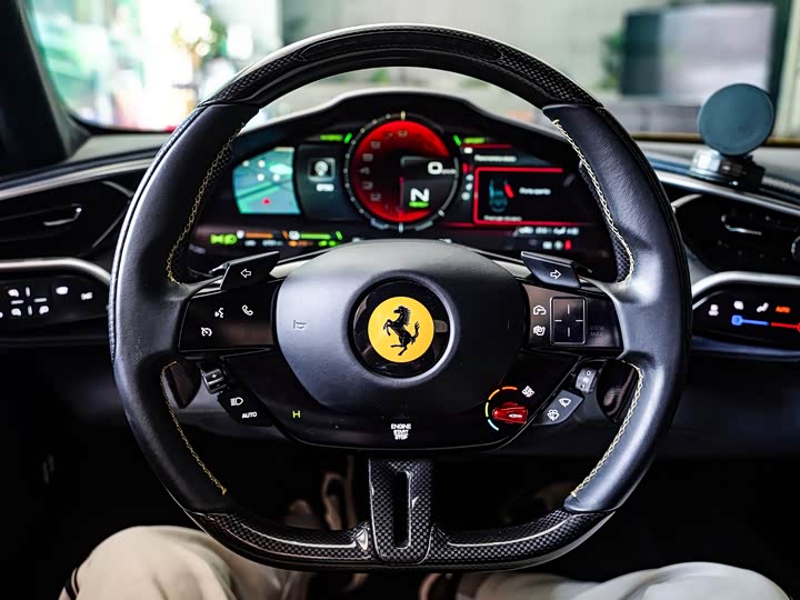 Фото 10 - Ferrari 296