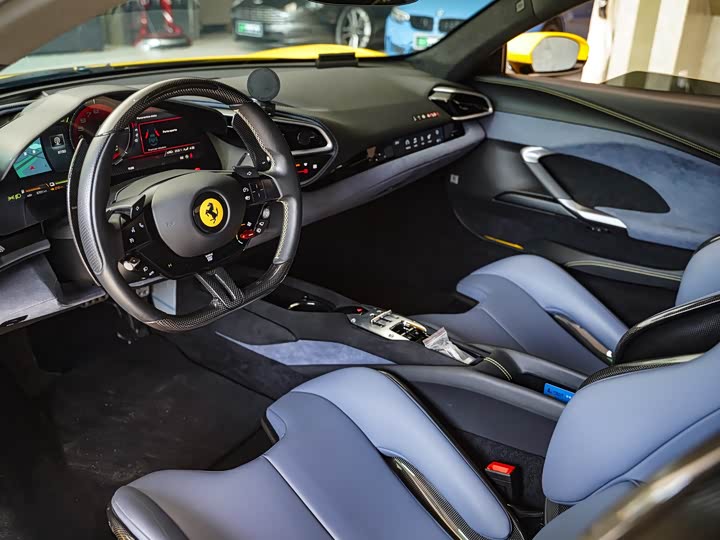 Фото 7 - Ferrari 296