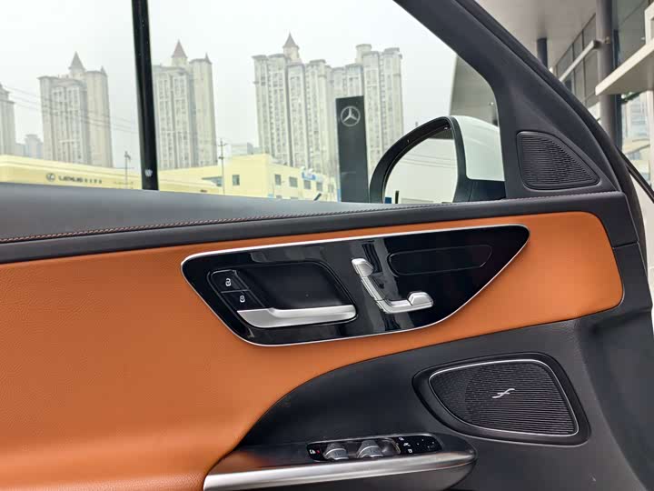 Фото 13 - Mercedes-Benz C-Class