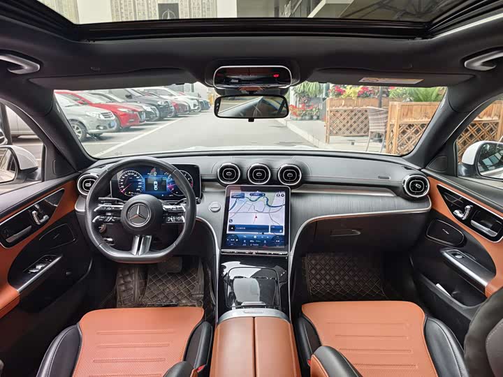 Фото 15 - Mercedes-Benz C-Class