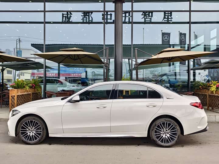 Фото 4 - Mercedes-Benz C-Class