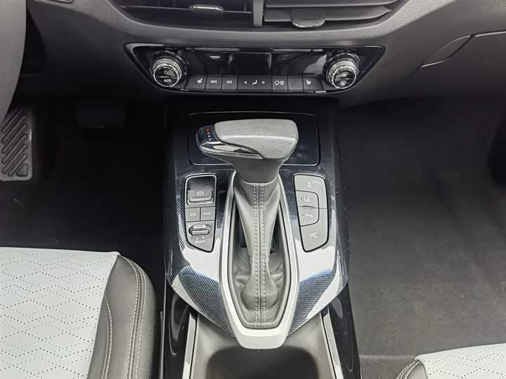 Фото 13 - Chevrolet Menlo