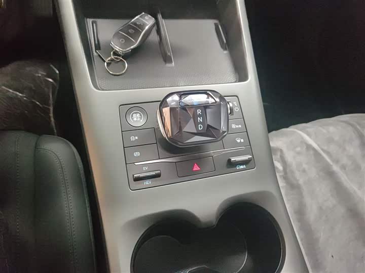 Фото 14 - BYD Qin Plus